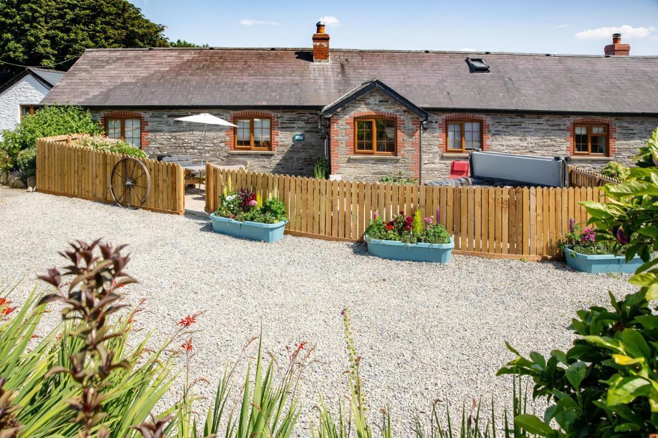 Croft Farm & Celtic Cottages Cardigan Exterior photo