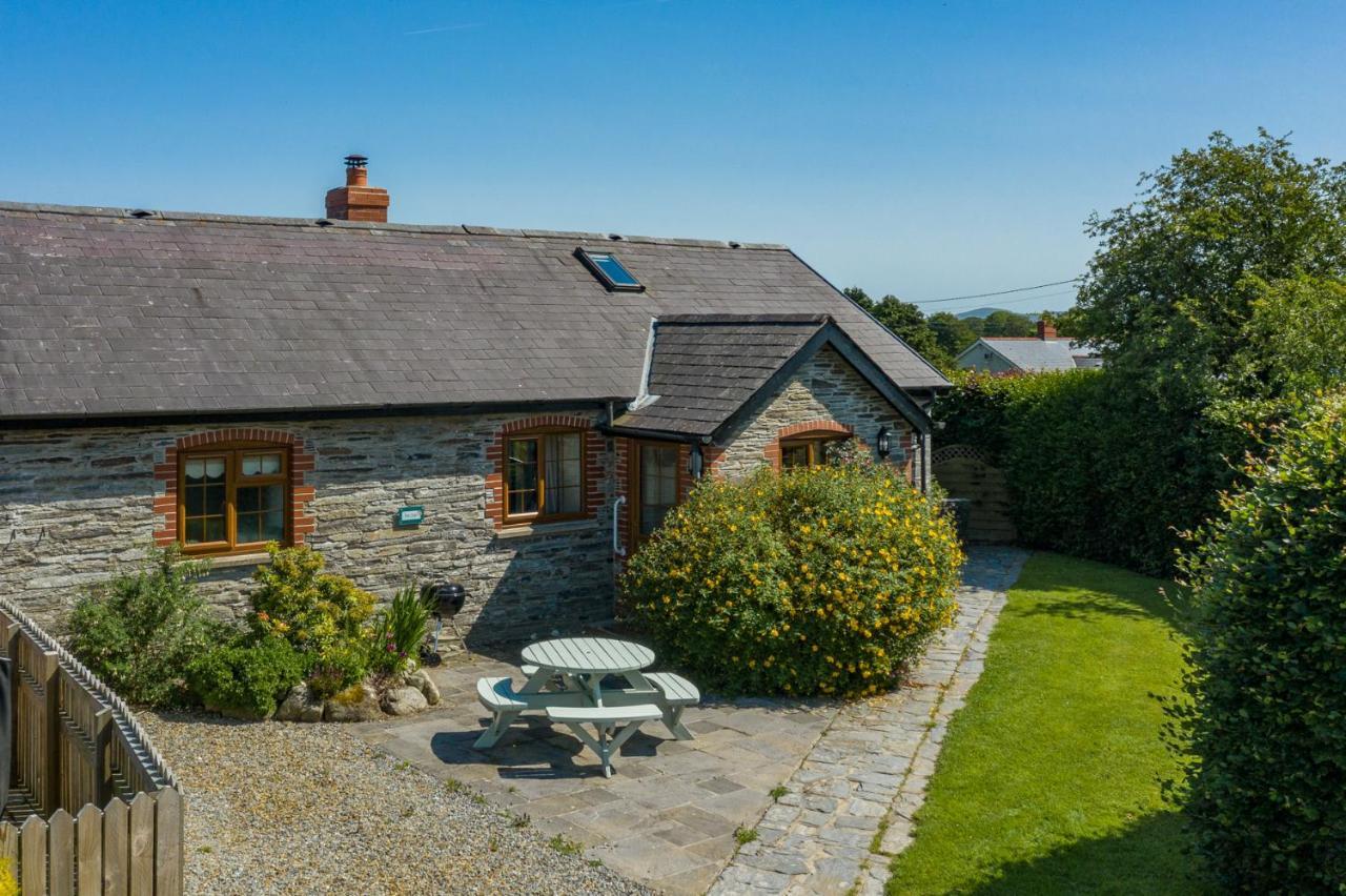 Croft Farm & Celtic Cottages Cardigan Exterior photo